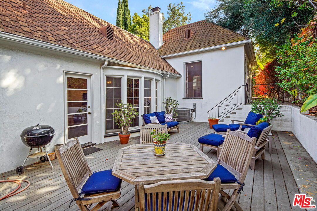 10614 Le Conte Avenue Los Angeles, CA 90024 - Photo 29 of 33 a view of a deck with furniture
