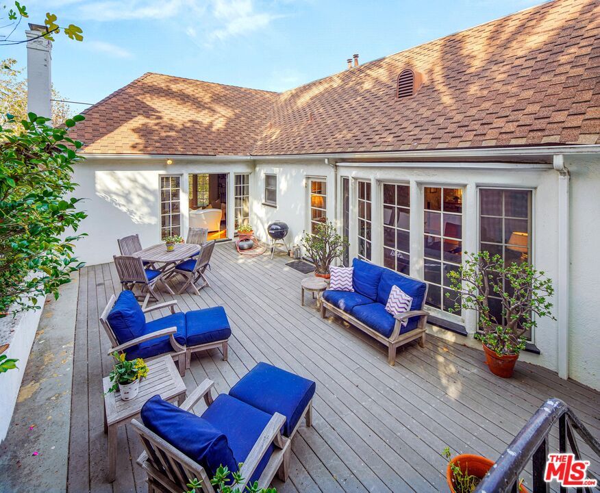 10614 Le Conte Avenue Los Angeles, CA 90024 - Photo 31 of 33