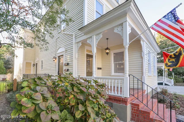 $749,000 | 511 Middle Street, New Bern, NC 28560