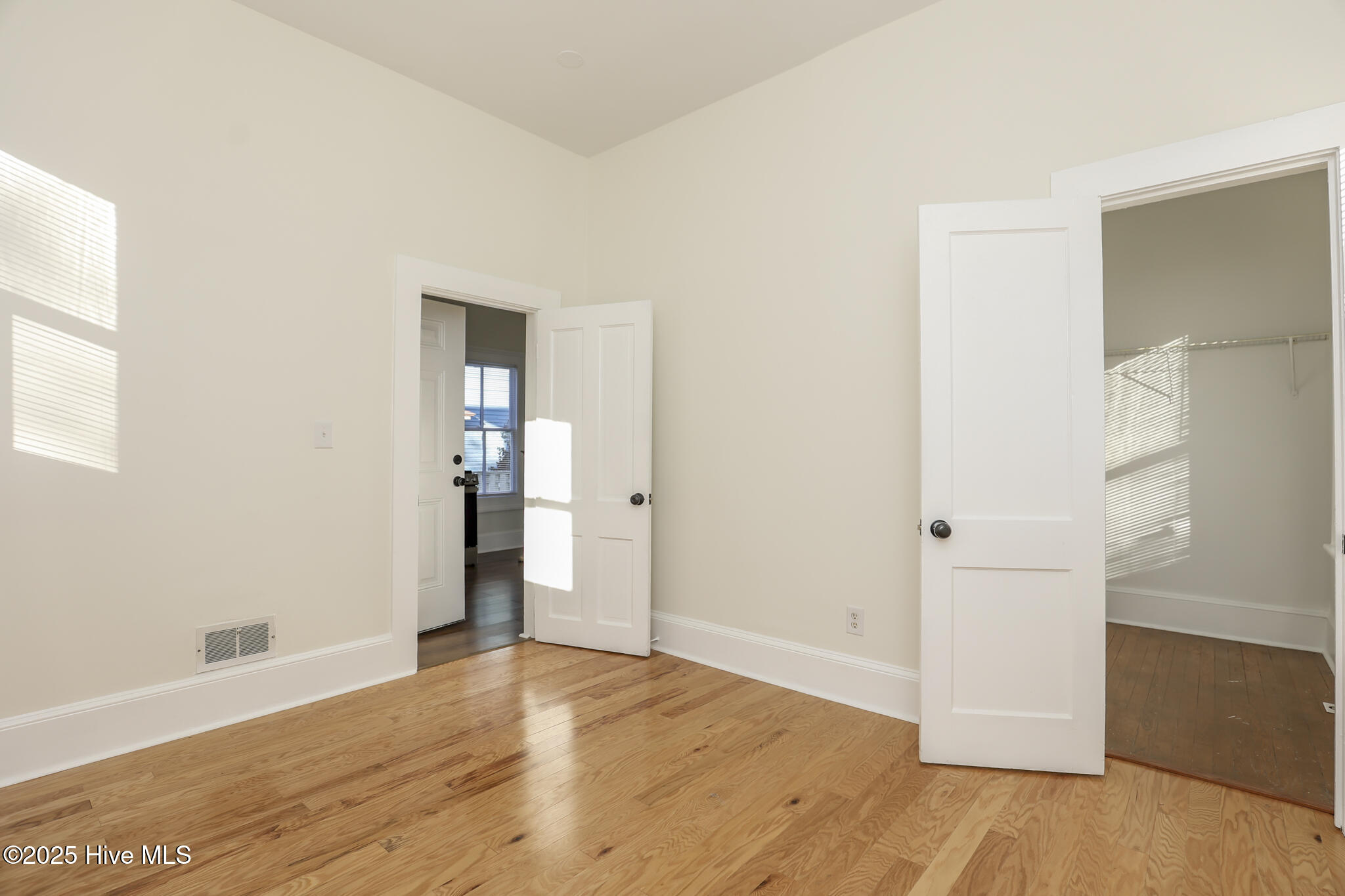 511 Middle Street New Bern, NC 28560 - Photo 134 of 143 Christi- 511 Middle St-098