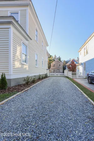$729,000 | 511 Middle Street, New Bern, NC 28560