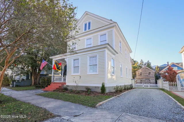 $749,000 | 511 Middle Street, New Bern, NC 28560
