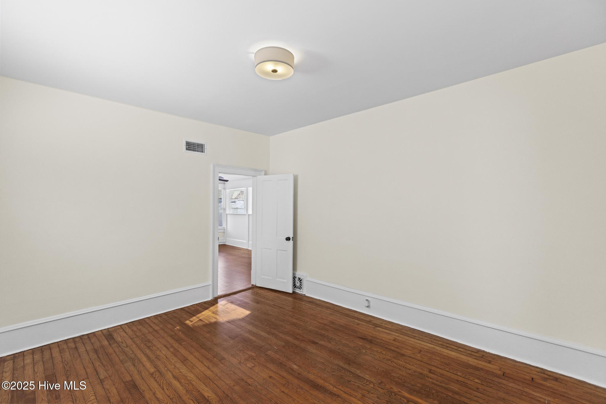511 Middle Street New Bern, NC 28560 - Photo 35 of 143 425A3416