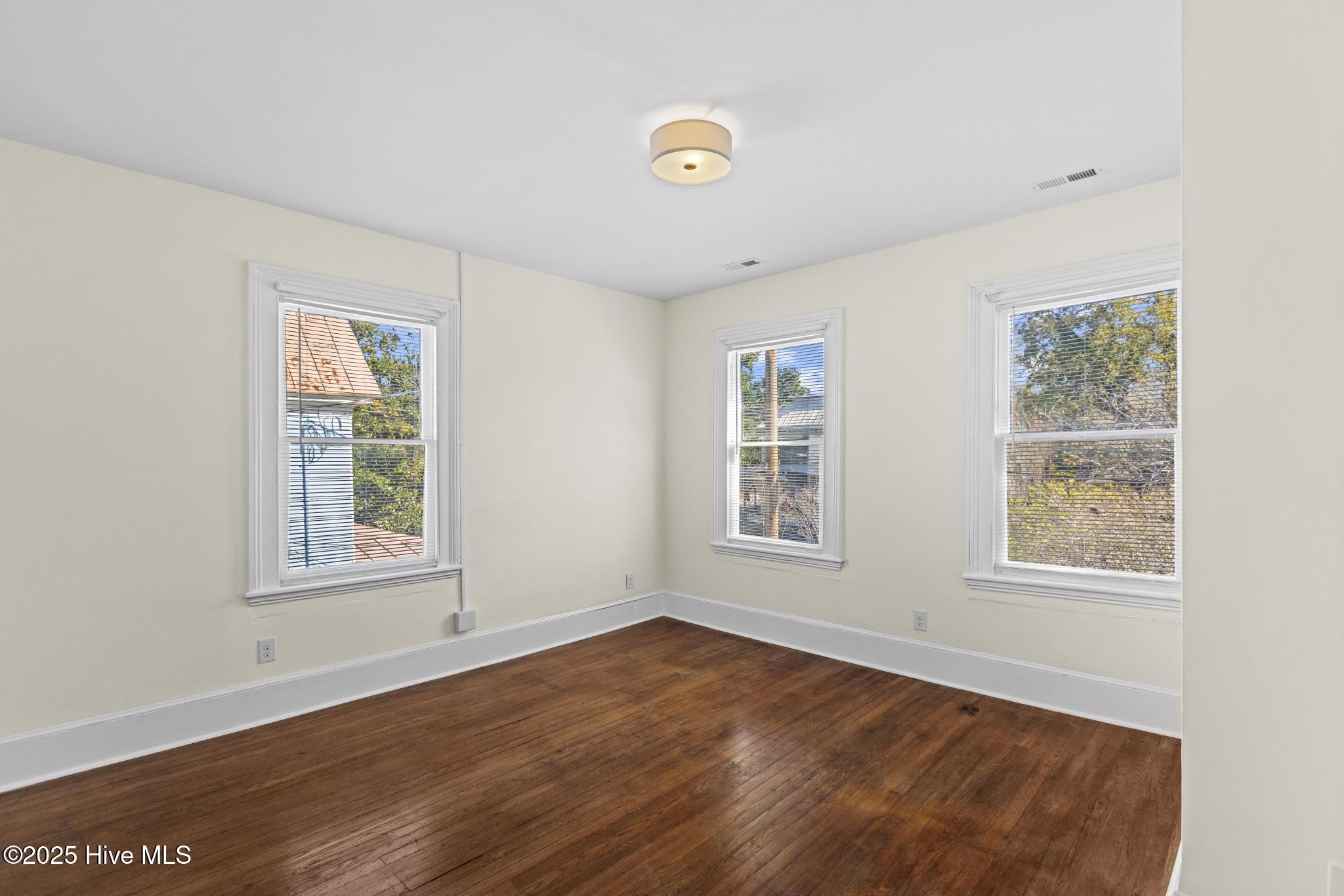511 Middle Street New Bern, NC 28560 - Photo 39 of 143 425A3434