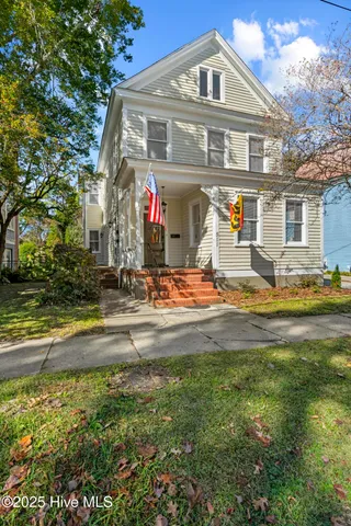 $749,000 | 511 Middle Street, New Bern, NC 28560