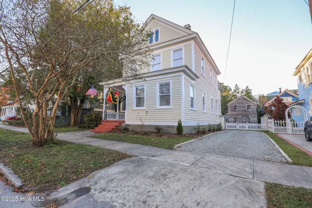 $749,000 | 511 Middle Street, New Bern, NC 28560
