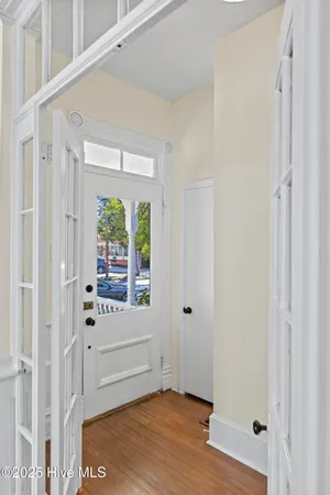 $729,000 | 511 Middle Street, New Bern, NC 28560