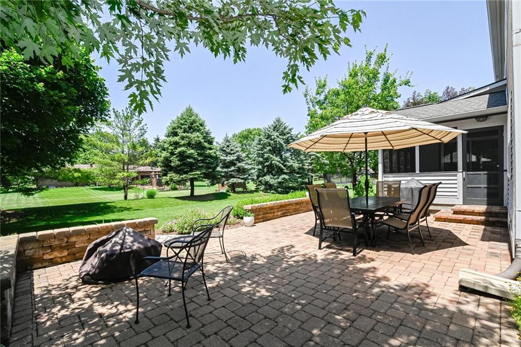 7946 Park Meadows Drive Brownsburg, IN 46112 - Photo 4 of 35