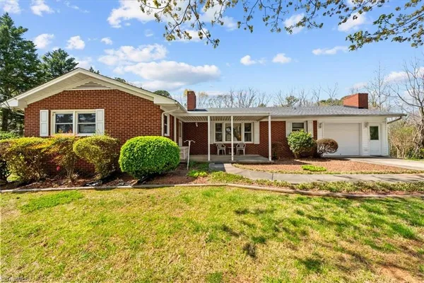 $274,999 | 1048 Lindale Drive, Asheboro, NC 27205