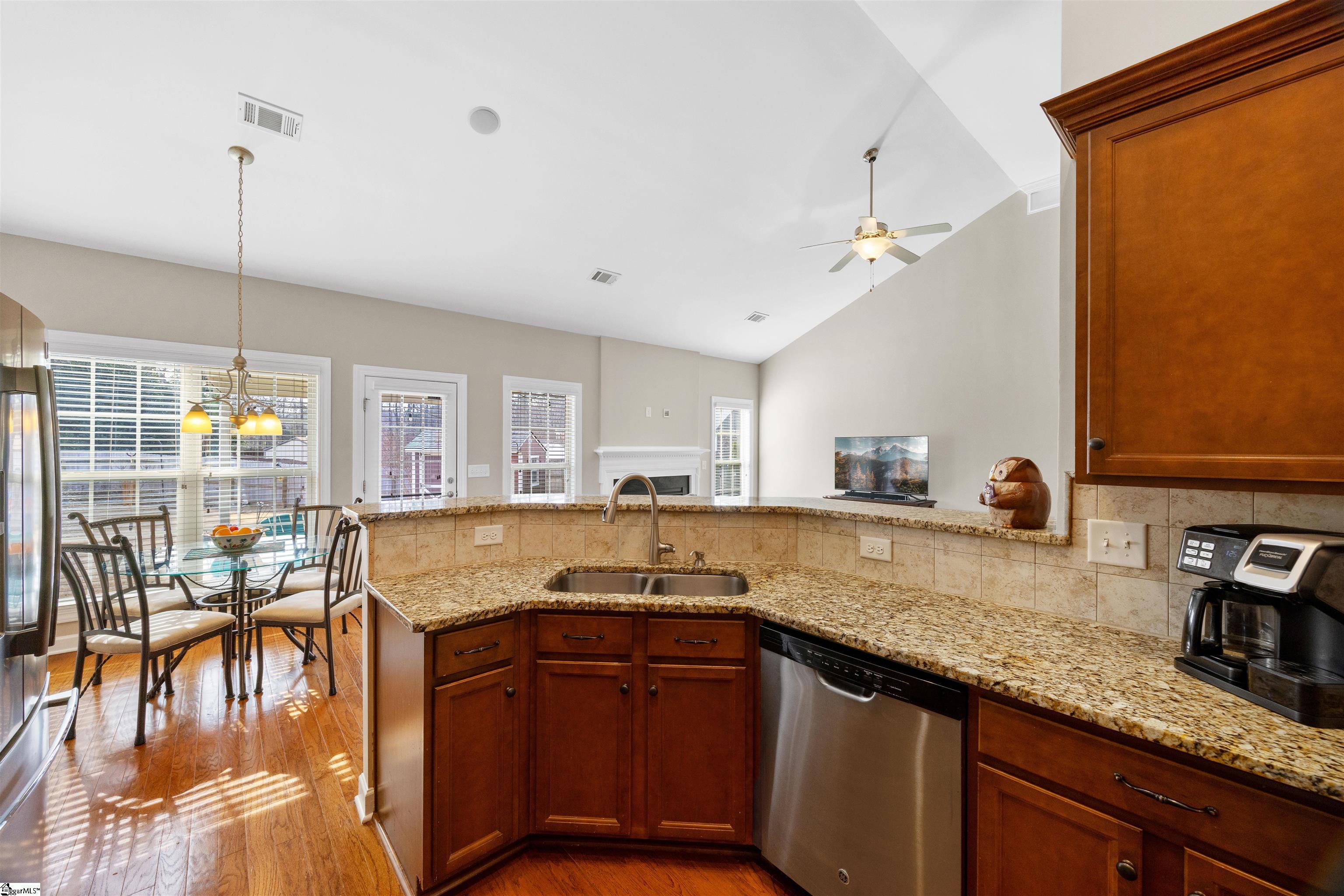 604 Chillingham Court Fountain Inn, SC 29644 - Photo 18 of 48
