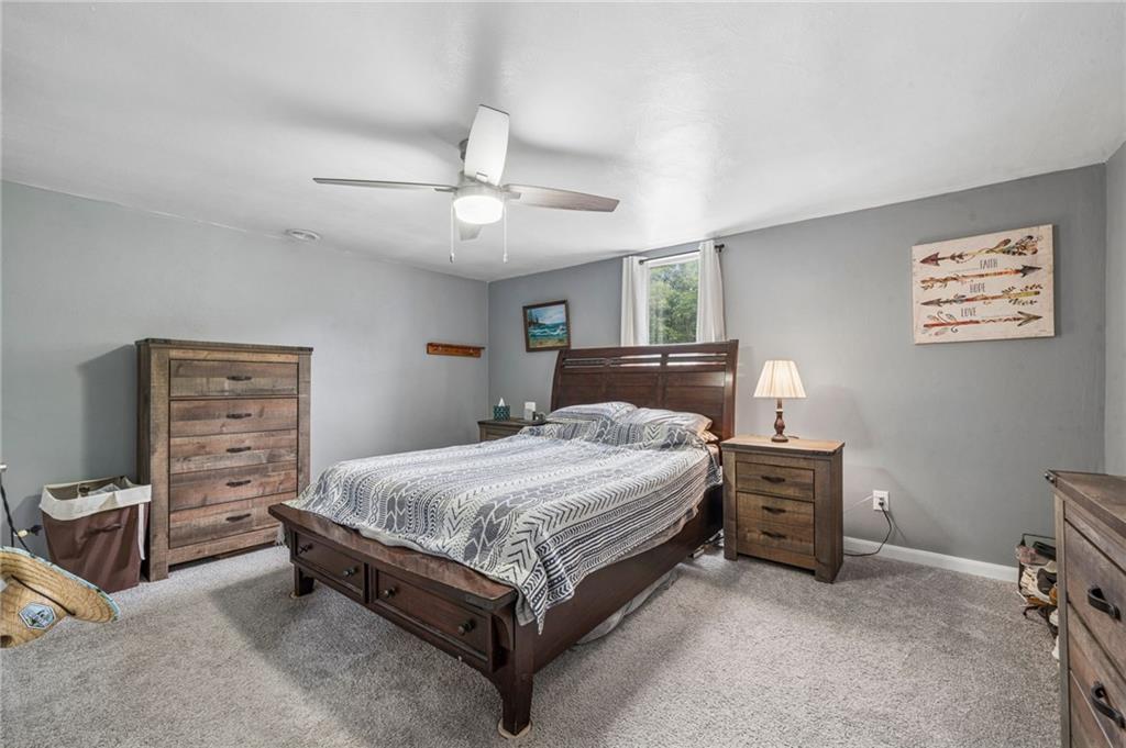 1008 Small Road Jeannette, PA 15644 - Photo 23 of 37 Primary bedroom