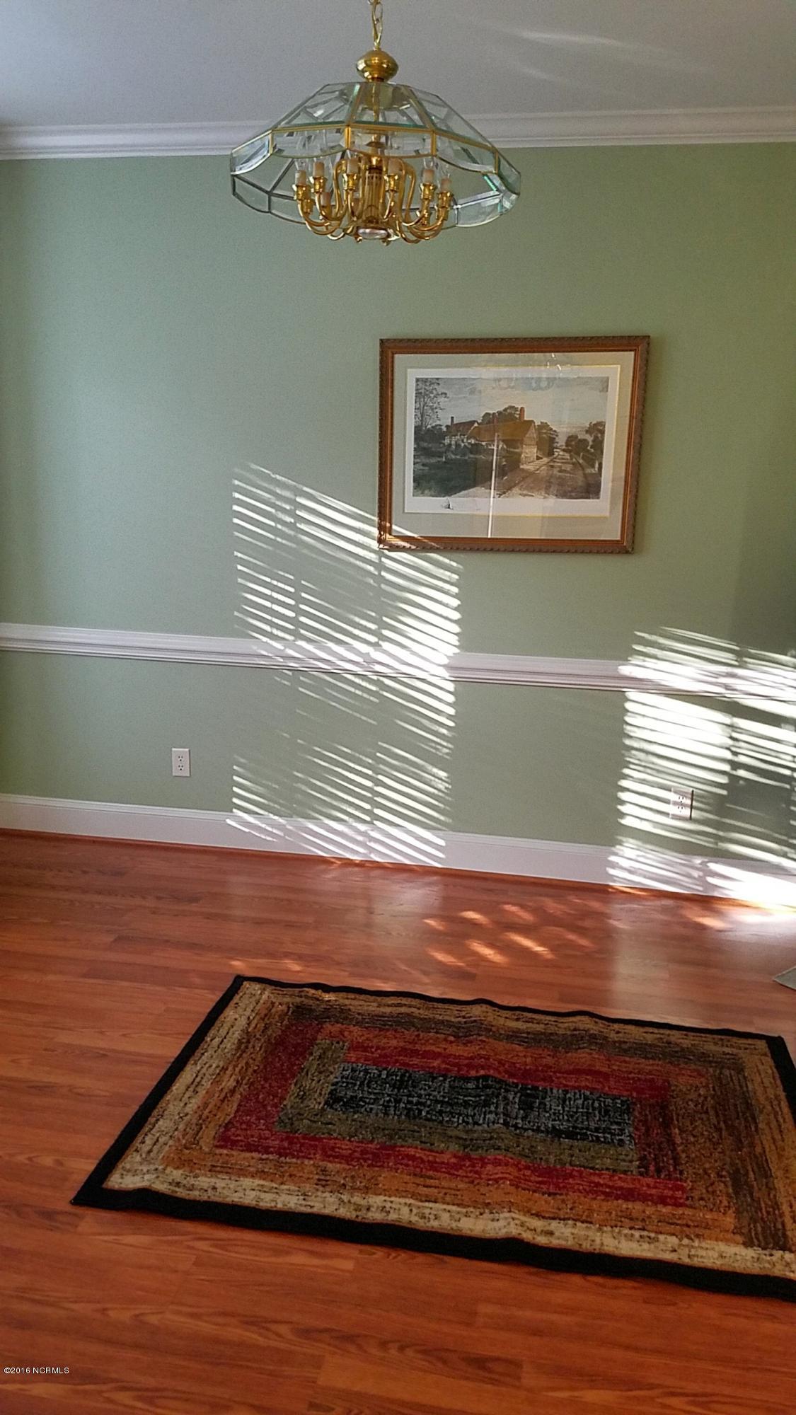 2629 Westridge Road Kinston, NC 28504 - Photo 7 of 23 dining room