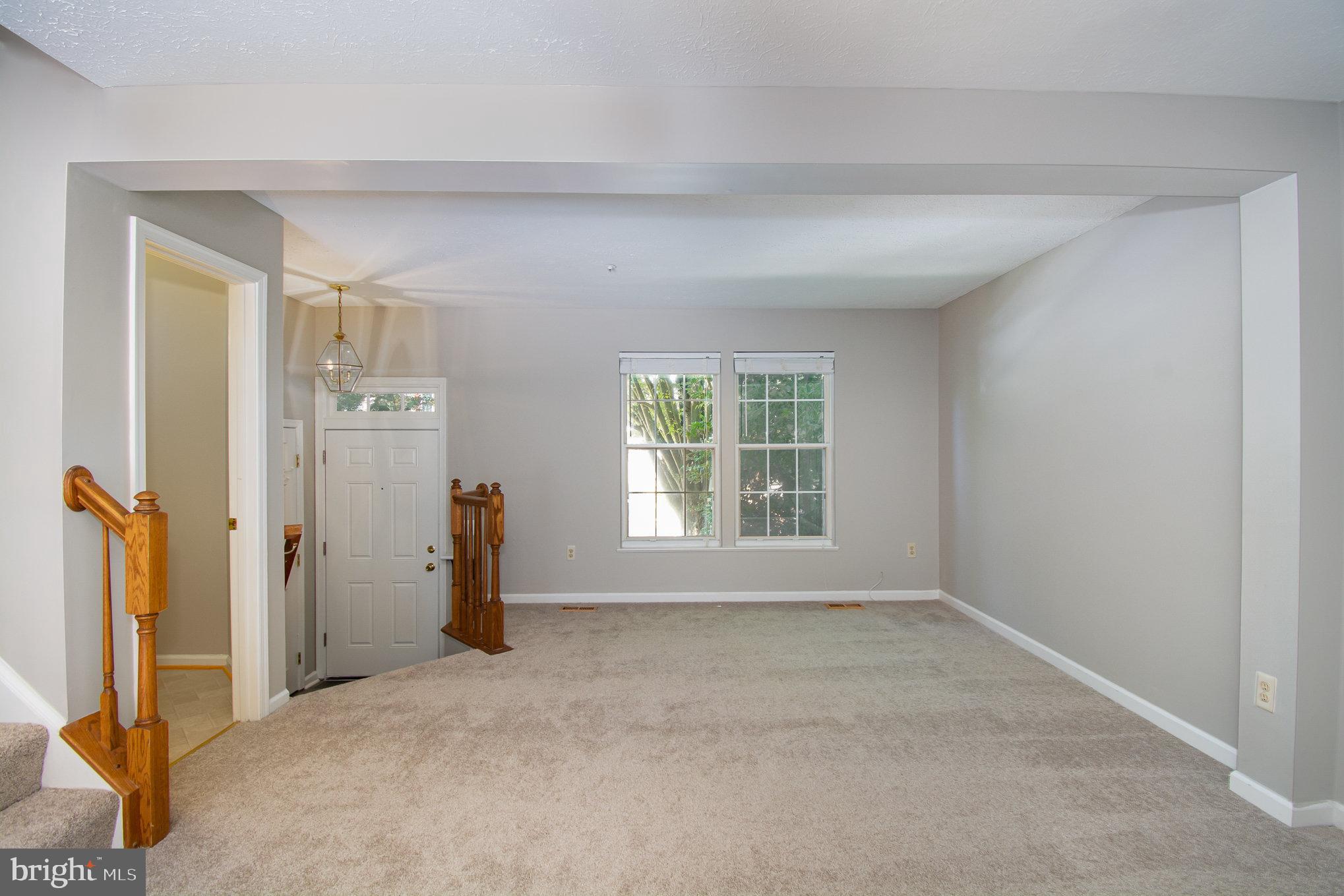 8605 Jacks Reef Road Laurel, MD 20724 - Photo 4 of 43 Living Room