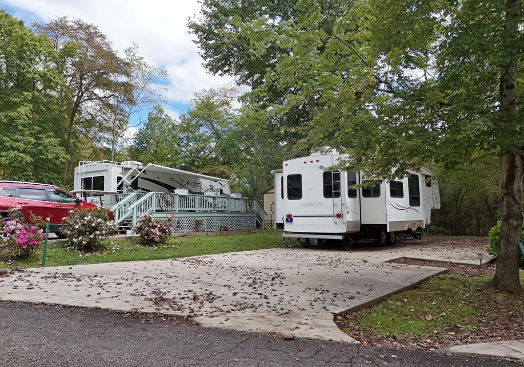 163 Moccasin Road Blairsville, GA 30512 - Photo 2 of 38