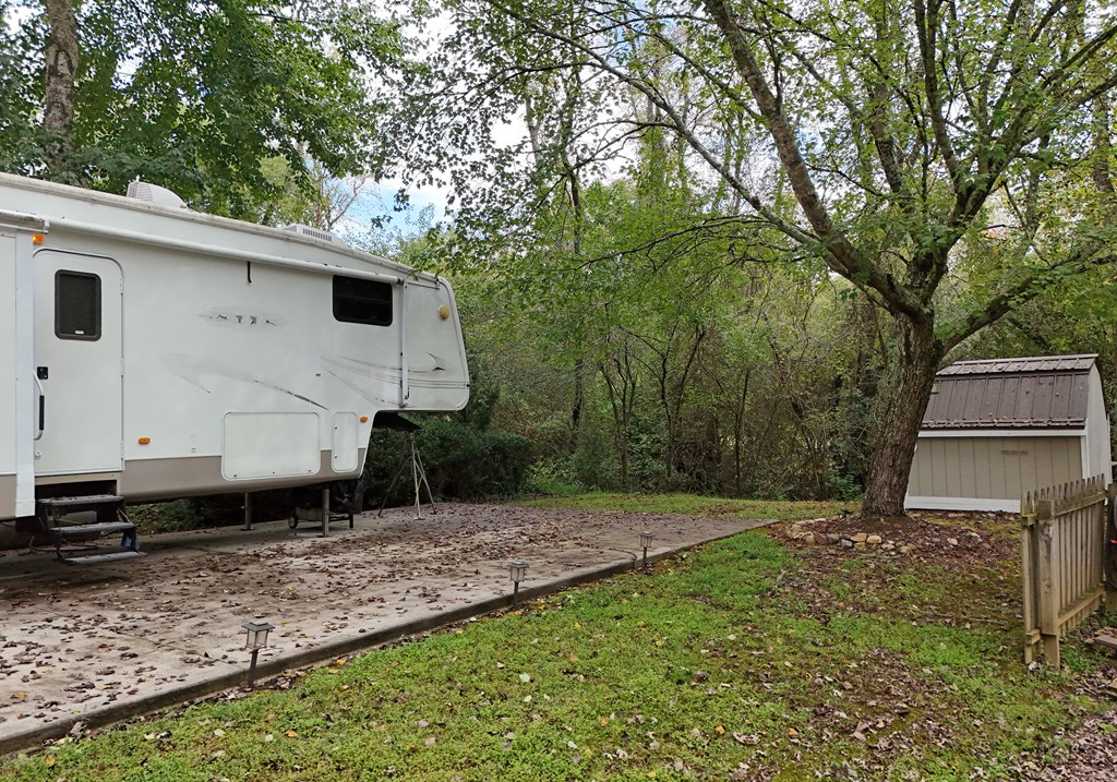 163 Moccasin Road Blairsville, GA 30512 - Photo 10 of 38