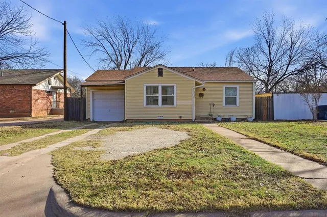 $130,000 | 725 South Willis Street, Abilene, TX 79605