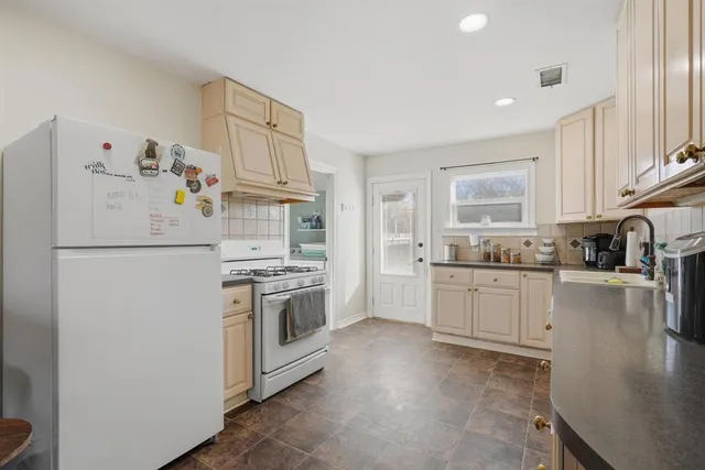 $130,000 | 725 South Willis Street, Abilene, TX 79605