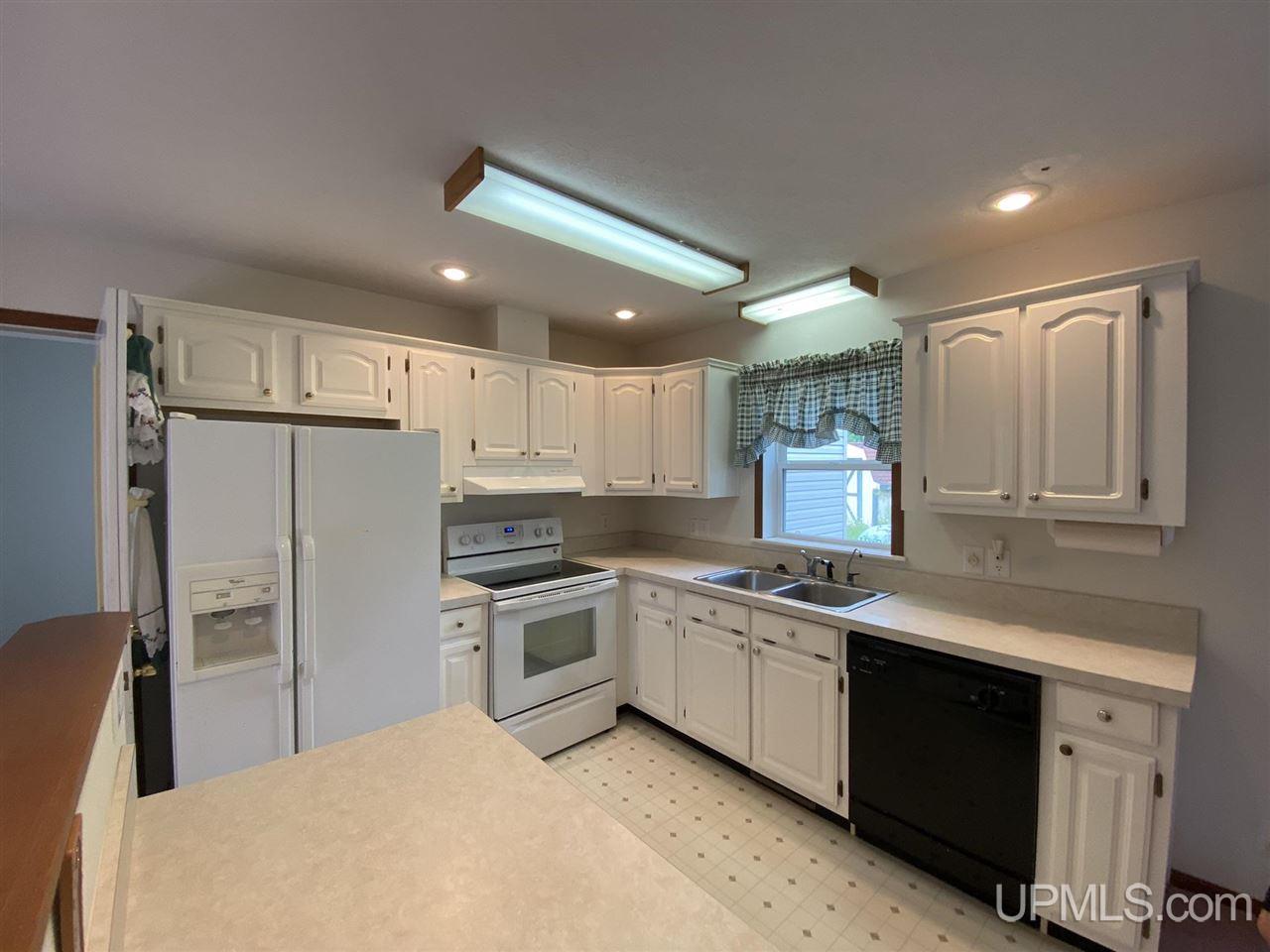 N9411 Co Road Curtis, MI 49820 - Photo 6 of 24