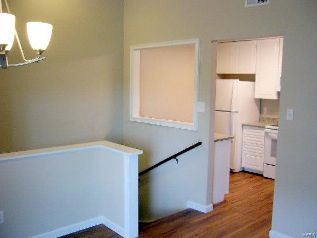 9114 Eager Road St. Louis, MO 63144 - Photo 2 of 26 Gallery Image 2