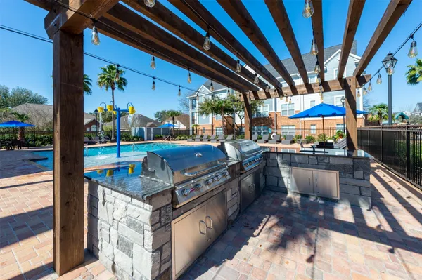 $2,183 | 15270 Voss Road, Unit 514, Sugar Land, TX 77498