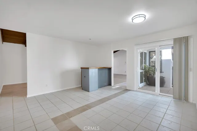 $7,750 | 3953 Bon Homme Road, Calabasas, CA 91302