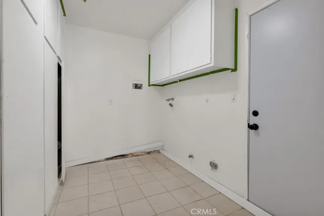 $7,750 | 3953 Bon Homme Road, Calabasas, CA 91302