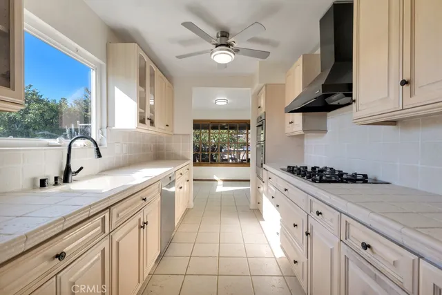 $7,750 | 3953 Bon Homme Road, Calabasas, CA 91302