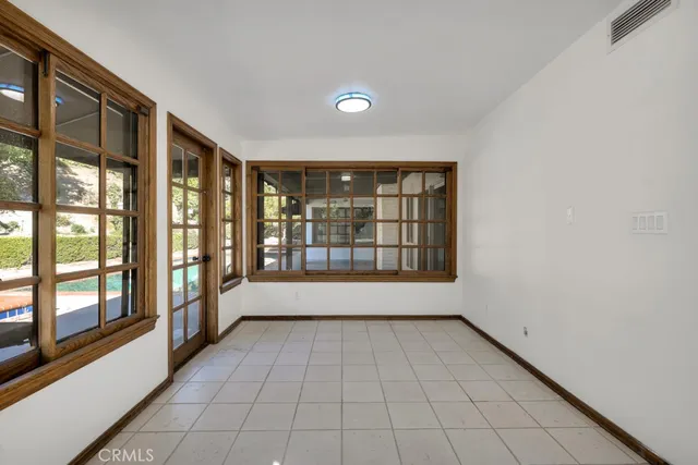 $7,750 | 3953 Bon Homme Road, Calabasas, CA 91302