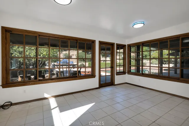 $7,750 | 3953 Bon Homme Road, Calabasas, CA 91302
