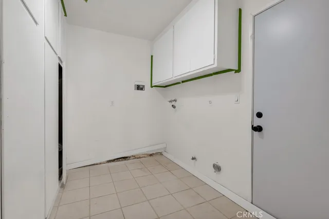 $7,750 | 3953 Bon Homme Road, Calabasas, CA 91302