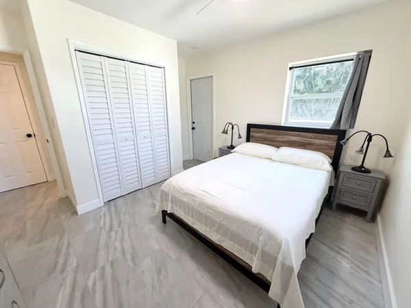 $1,600 | 5121 Southwest 40th Avenue, Dania Beach, FL 33314