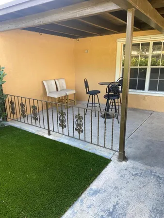 $1,600 | 5121 Southwest 40th Avenue, Dania Beach, FL 33314
