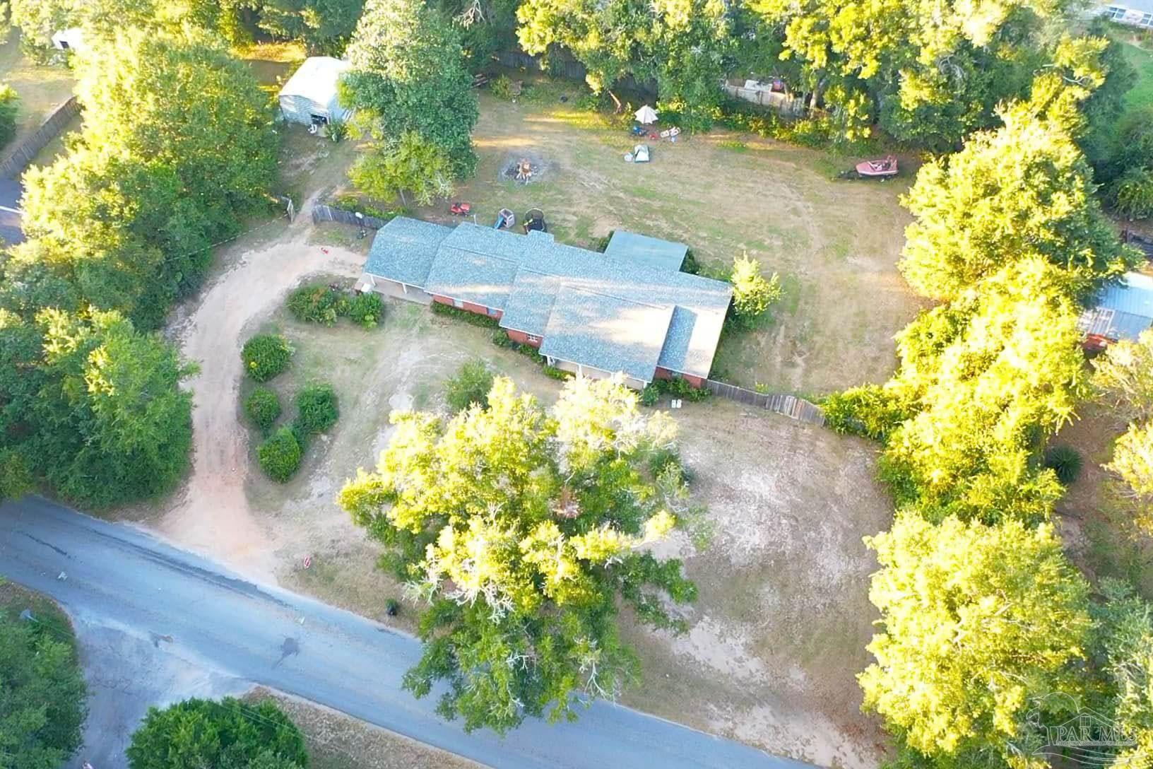 5564 Rowell Road Milton, FL 32583 - Photo 5 of 30 Gallery Image 5