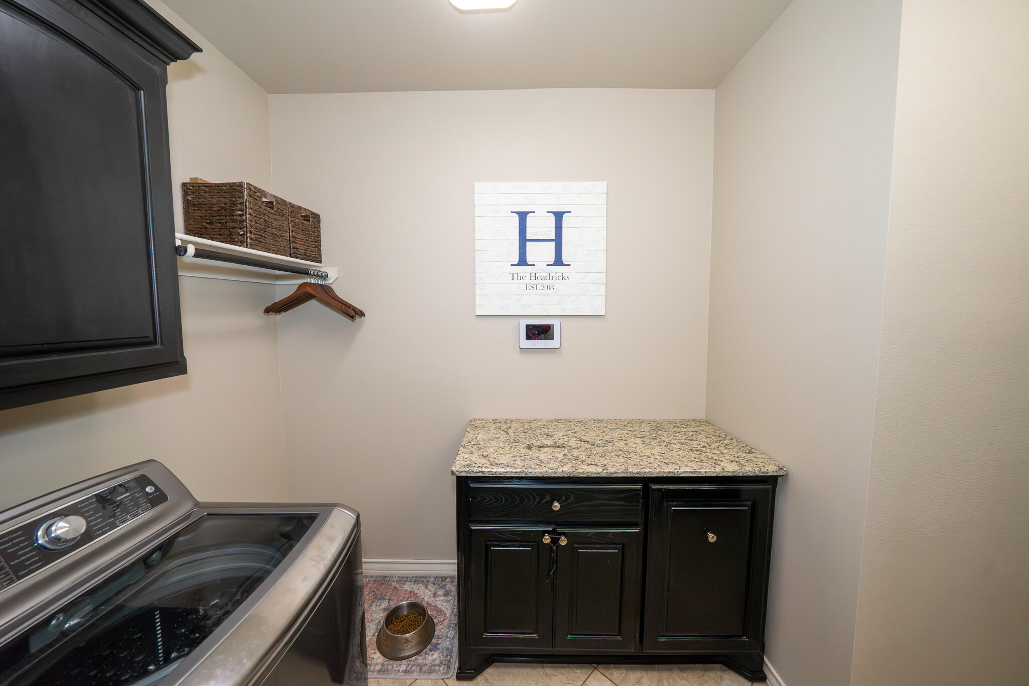 3301 County Road 7560 Lubbock, TX 79423 - Photo 33 of 40 a utility room with dryer and washer
