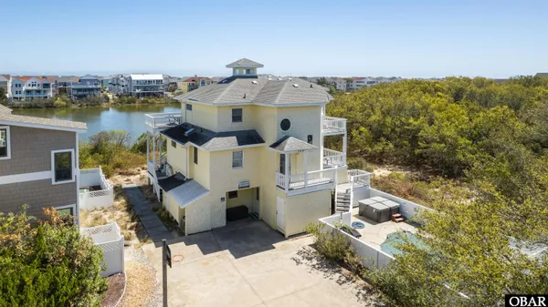 $875,000 | 752 Lakeshore Court, Unit 37, Corolla, NC 27927