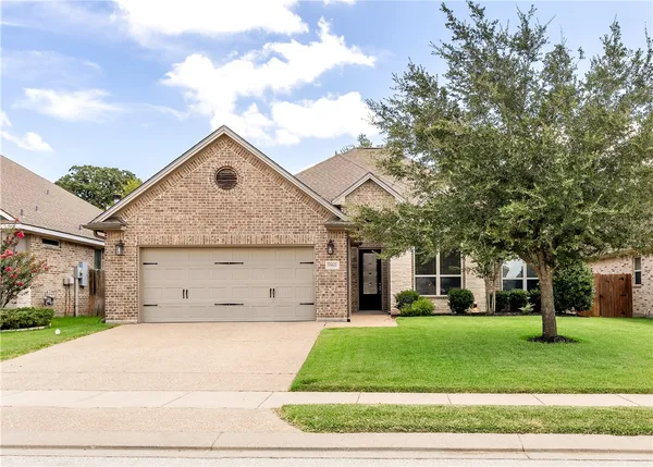 $2,600 | 15621 Long Creek Lane, College Station, TX 77845