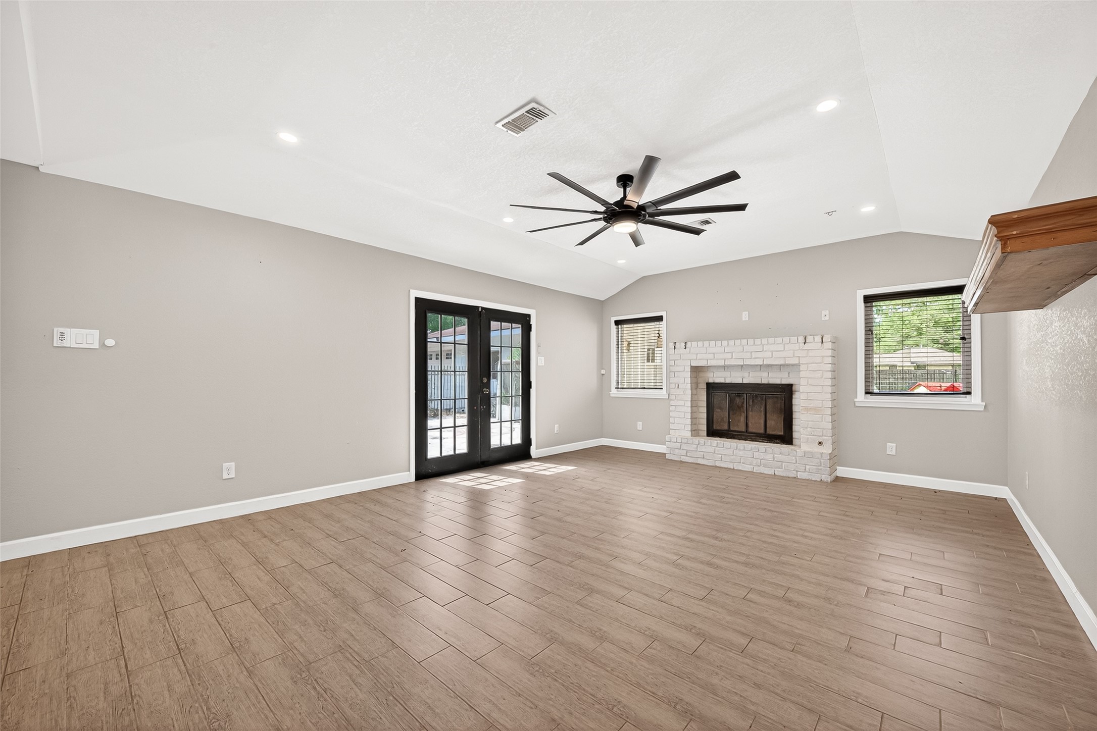809 Bernard Avenue Rosenberg, TX 77471 - Photo 15 of 50