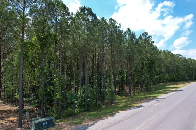 $135,000 | 2700 Crockett Pointe, Unit 404, Jasper, TN 37347