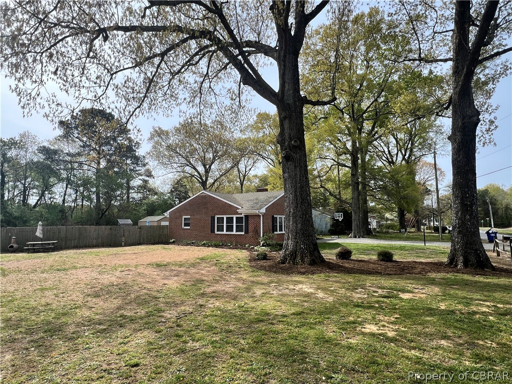 7124 Bray Road Hayes, VA 23072 - Photo 3 of 40 View of yard