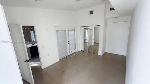 $2,200 | 165 Northeast 162nd Street, Unit B B, Miami, FL 33162