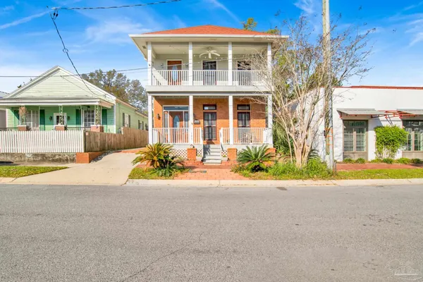 $2,750 | 105 South Florida Blanca Street, Pensacola, FL 32502