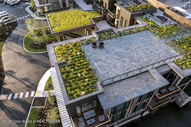 $4,995,000 | 14195 Weiskopf Way, Unit 332, Jackson, WY 83001