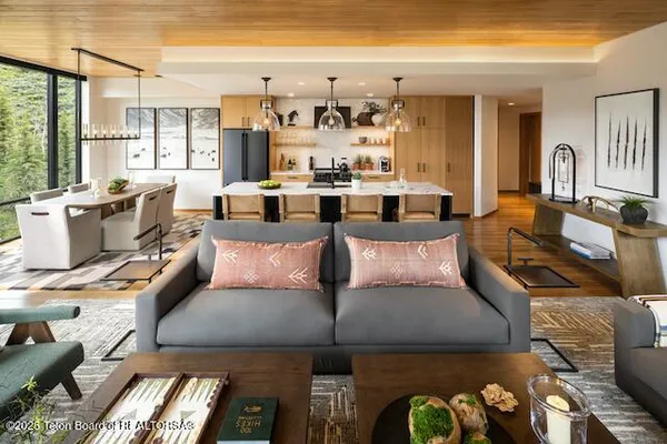 $4,995,000 | 14195 Weiskopf Way, Unit 332, Jackson, WY 83001