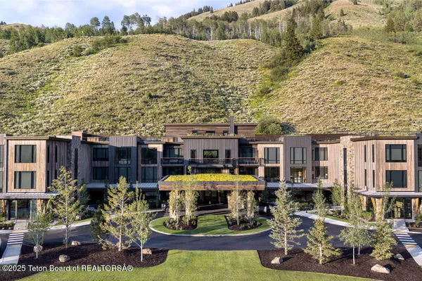 $4,995,000 | 14195 Weiskopf Way, Unit 332, Jackson, WY 83001