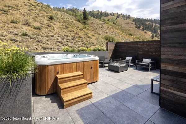 $4,995,000 | 14195 Weiskopf Way, Unit 332, Jackson, WY 83001