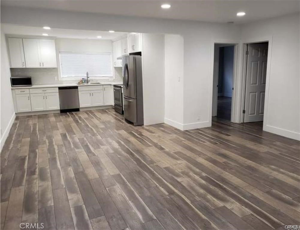 1013 East Appleton Street, Unit 1 Long Beach, CA 90802 - Photo 2 of 5 Open Family Room Layout