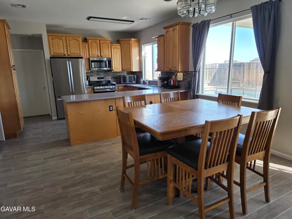 $518,000 | 3330 Garnet Avenue, Rosamond, CA 93560