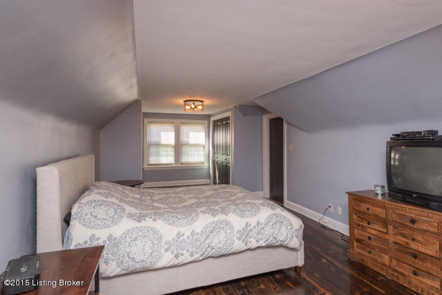223 Ridgeway Avenue Louisville, KY 40207 - Photo 20 of 30 020