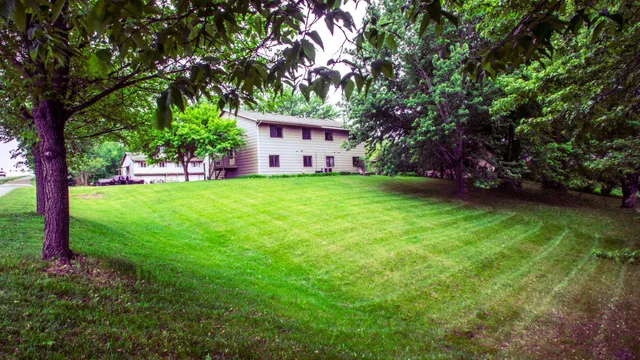 $1,999 | 7501 Upper 167th Street West, Lakeville, MN 55044