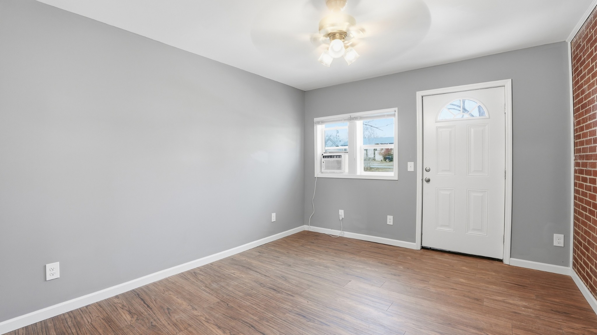 420 Oakwood Road Tullahoma, TN 37388 - Photo 6 of 30